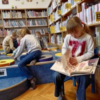 Návštěva knihovny Eduarda Petišky – svět příběhů pro naše nejmenší