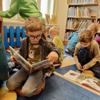 Návštěva knihovny Eduarda Petišky – svět příběhů pro naše nejmenší
