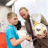 Ohromný úspěch devítiletého Matěje: V soutěži Mladý chemik porazil tisíce starších žáků!