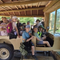 Hadi kolem krku, velbloudi na dosah – třeťáci objevovali ZOO Chleby všemi smysly
